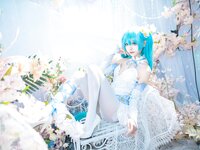[Cosplay] Aiwest 艾西 - Hatsune powder butterfly flower 初音 粉蝶花