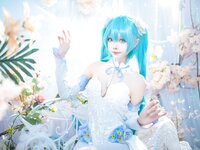 [Cosplay] Aiwest 艾西 - Hatsune powder butterfly flower 初音 粉蝶花