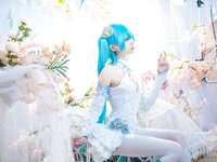 [Cosplay] Aiwest 艾西 - Hatsune powder butterfly flower 初音 粉蝶花