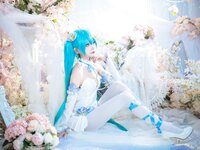 [Cosplay] Aiwest 艾西 - Hatsune powder butterfly flower 初音 粉蝶花