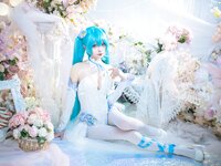 [Cosplay] Aiwest 艾西 - Hatsune powder butterfly flower 初音 粉蝶花