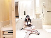 [Cosplay] 葛征GEZHENG 浴室网洞黑丝