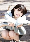 [Photobook] 石浜芽衣写真集 虹色の日々