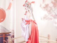 [Cosplay] Rinaijiao 日奈娇 -The fearsome witch 可畏巫女
