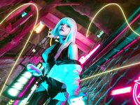 [Cosplay] 鹿八岁 赛博朋克 边缘行者 露西