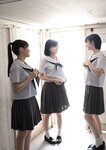 [Photobook] 2023.11.20 【デジタル限定】かすみ草とステラ 有岡ちひろ・小柴美羽・比賀ハル写真集 『 複雑な関係 』 (ワニブックス デジタル写真集)