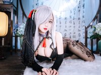[Cosplay] Rinaijiao 日奈娇 - Shen He 申鹤