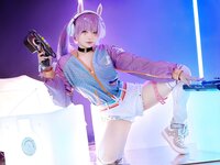 [Cosplay] ZinieQ - Dva EDM