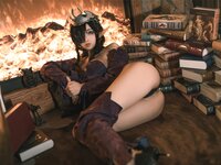 [Cosplay] 杏仁曲奇 黑兽 精灵女王