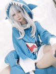 [Cosplay] Umeko J - Gawr Gura がうる・ぐら