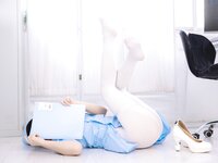 [Cosplay] 十万珍吱伏特 护理实习生