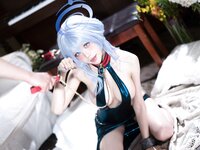 [Cosplay] 水淼aqua 蔚蓝档案 天雨亚子礼服