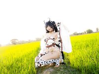 [Cosplay] Hitomi Kadorin カドリン仁美 - Amane-chan wearing a cow costume 牛の着ぐるみを着たあまねちゃん