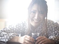 [Photobook] 香坂紗梨 オフィシャル写真集 蝶のささやき