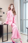 [Cosplay] 源纱希喵喵喵 与女上司一起出差的意外发现