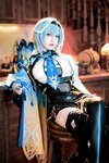 [Cosplay] 半半子 原神优菈