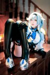 [Cosplay] 半半子 原神优菈