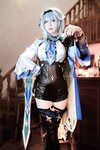 [Cosplay] 半半子 原神优菈