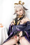 [Cosplay] Caomeiyuyi 草莓羽衣 - 黒ギャル八重神子 墨桜色の夜笙雅芸