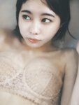 [Photobook] 吉柳咲良 - さくらの季節 (Friday Gold)