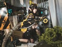 [Cosplay] San Wuren Xing 三無人型 - Anaconda Seiichi 森蚺精一