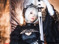 [Cosplay] 蜜汁猫裘 2B