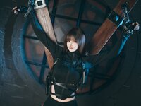 [Cosplay] 鹿八岁-特工的堕落前篇+后篇[80P+126P+剧情版+2V-3.95GB]