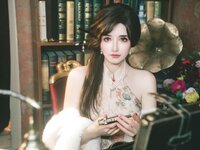 [Cosplay] 鹿八岁-特工的堕落前篇+后篇[80P+126P+剧情版+2V-3.95GB]