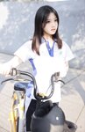 [Cosplay] 豆瓣酱 公交车写真