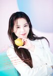 [Photobook] 2022.07 NiziU Live with U 2022 “Light it Up” Pamphlet