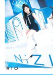 [Photobook] 2022.07 NiziU Live with U 2022 “Light it Up” Pamphlet
