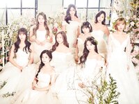 [Photobook] 2018.05 TWICE 2ND TOUR 'TWICELAND ZONE 2： Fantasy Park IN JAPAN' Photobook