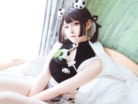 [Cosplay] Natsuko夏夏子 熊猫女仆