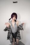 [Cosplay] 柒柒要乖哦 小灰兔