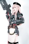 [Cosplay] 半半子 NIKKE 拉毗