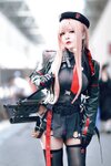 [Cosplay] 半半子 NIKKE 拉毗