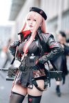 [Cosplay] 半半子 NIKKE 拉毗