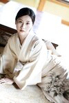 [Photobook] 謎の美女17『ひとひらの舞』ファースト写真集