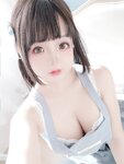 [Cosplay] 日奈娇 美术生
