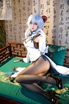 [Cosplay] 屑雪雪鸭 甘雨 青花瓷旗袍