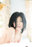 [Photobook] 宮地真緒デビュー10周年写真集「Decada」