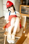 [Cosplay] Sakurai Ningning 桜井宁宁 - Mario apron 马里奥围裙