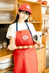 [Cosplay] Sakurai Ningning 桜井宁宁 - Mario apron 马里奥围裙