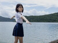 [Photobook] 粒楽あむ グラビア写真集 南の風に包まれて