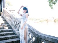 [COSPLAY] Kyokyo沉迷汉堡王 陆卿卿