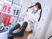 [Cosplay] 日奈娇 更衣室