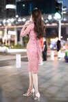 [Cosplay] 王馨瑶Yanni 粉色包臀碎花裙