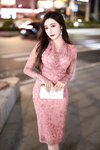 [Cosplay] 王馨瑶Yanni 粉色包臀碎花裙