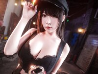 [Cosplay] 香草喵露露写真 十一月舰长 女警