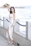 [Cosplay] 王馨瑶Yanni 白色裙子灰色旗袍